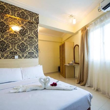 Hotel Sea Princess Teluk Bahang Buitenkant foto